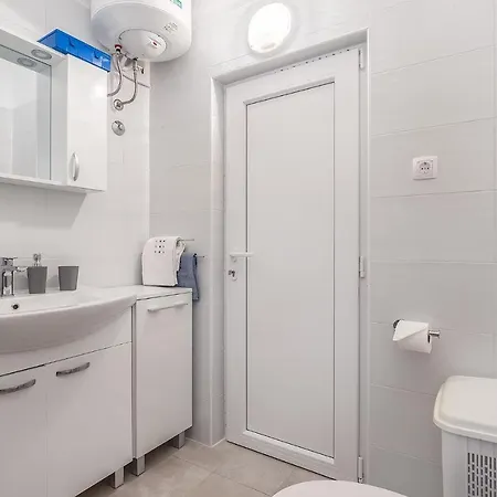 Apartament Dvi Ulike Labinci Zewnętrze zdjęcie
