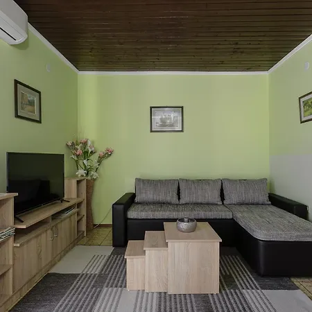Apartament Dvi Ulike Labinci Zewnętrze zdjęcie
