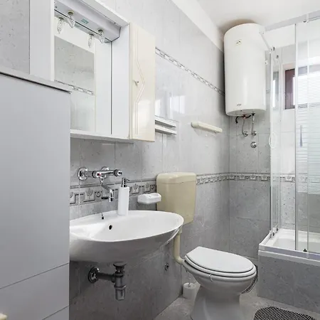 Apartament Dvi Ulike Labinci Zewnętrze zdjęcie