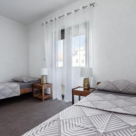 Apartament Dvi Ulike Labinci Zewnętrze zdjęcie